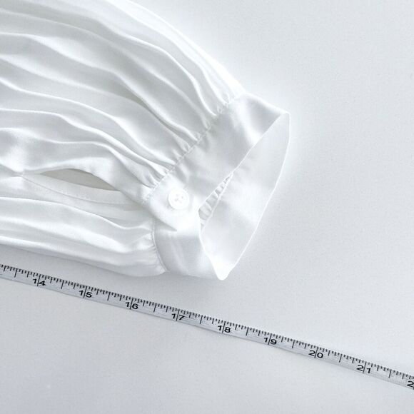 A MTL 1980 Womens Textured Pleated Keyhole Back Long Sleeve Blouse White 2X - Picture 7 of 10